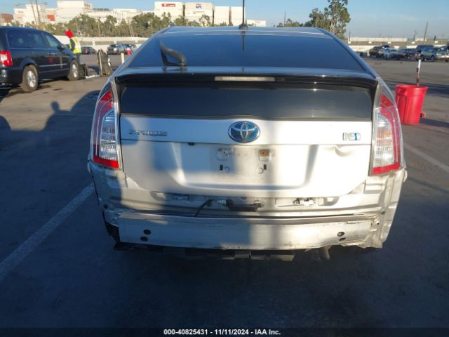JTDKN3DU0F1880516 Toyota Prius