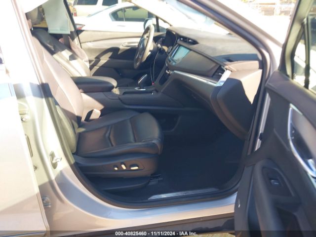 1GYKNCRS5HZ158349 Cadillac Xt5 Premium Luxury