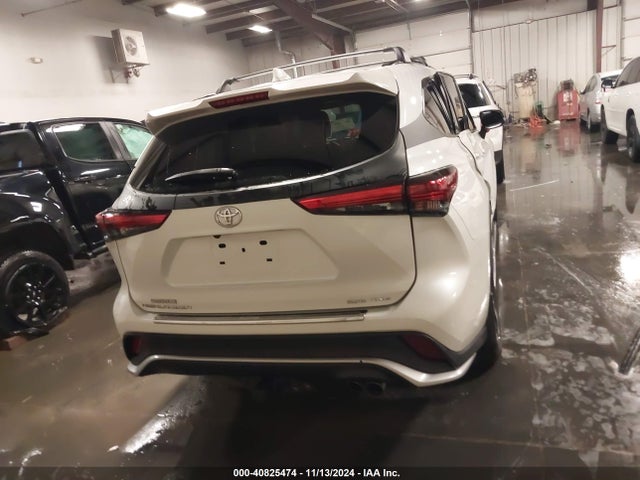 Toyota Highlander Xse 2021 5TDJZRBH5MS060828 Image 16
