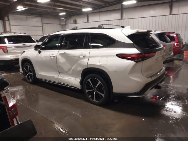 Toyota Highlander Xse 2021 5TDJZRBH5MS060828 Image 3