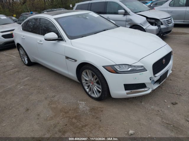 2016 JAGUAR XF SAJBK4BV2GCY23722 Photo 0