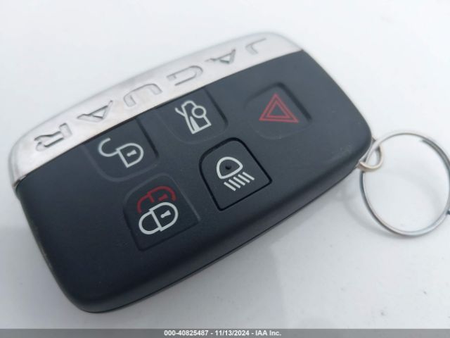 2016 JAGUAR XF SAJBK4BV2GCY23722 Photo 10