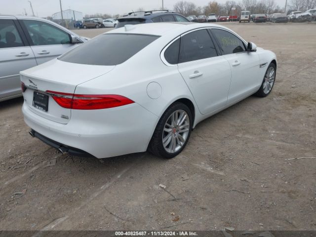 2016 JAGUAR XF SAJBK4BV2GCY23722 Photo 3