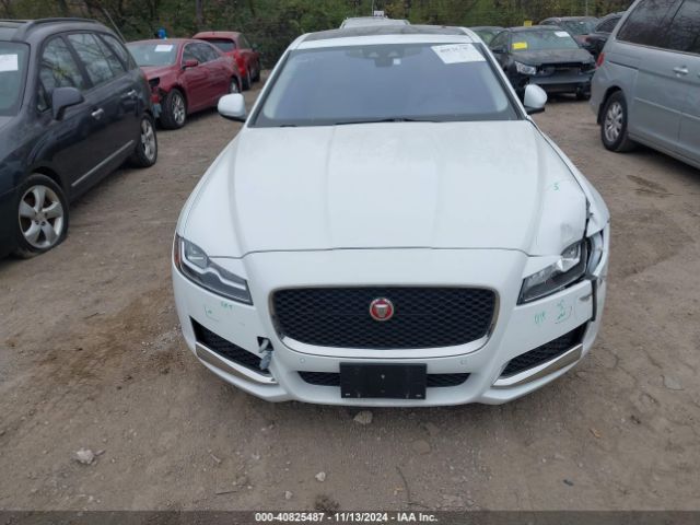 2016 JAGUAR XF SAJBK4BV2GCY23722 Photo 5
