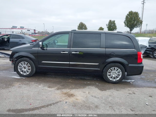 2C4RC1GG2ER297387 Chrysler Town & Country Limited