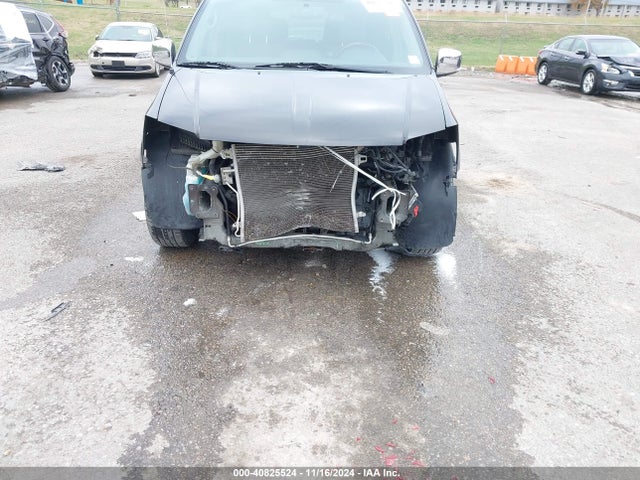 2C4RC1GG2ER297387 Chrysler Town & Country Limited
