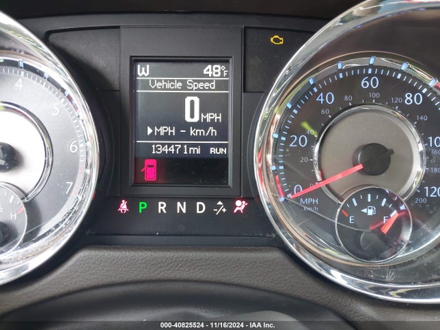 2C4RC1GG2ER297387 Chrysler Town & Country Limited