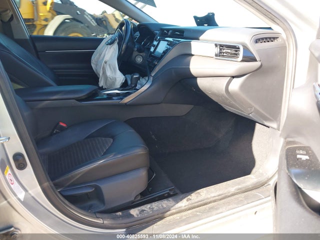 Toyota CAMRY SE 2018 4T1B11HK0JU586111 Image 5