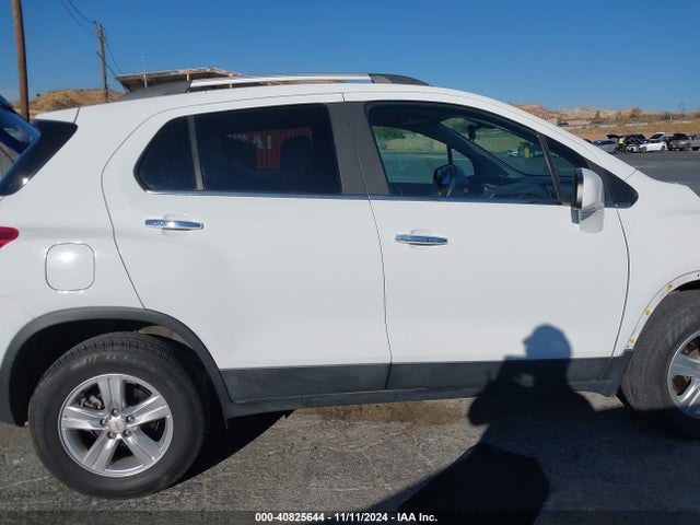 Chevrolet Trax Lt 2018 KL7CJPSB8JB516708 Image 14