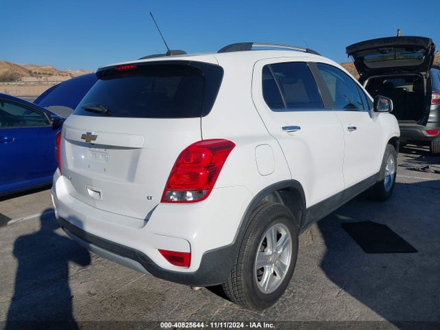 Chevrolet Trax Lt 2018 KL7CJPSB8JB516708 Image 4