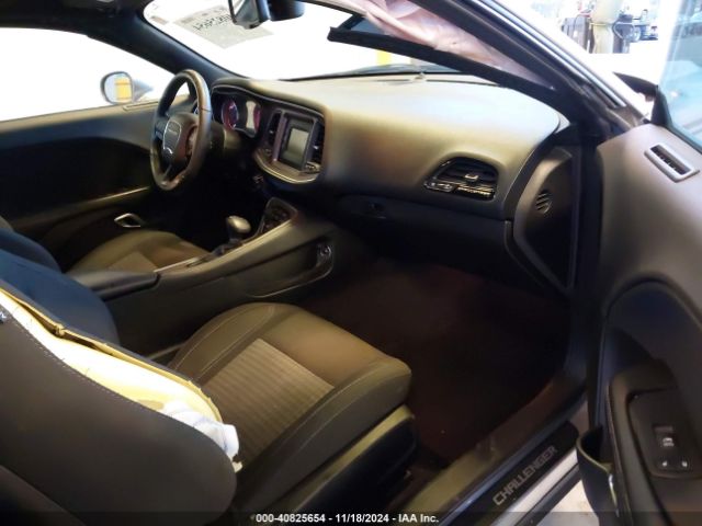2C3CDZAGXHH611649 Dodge Challenger Sxt