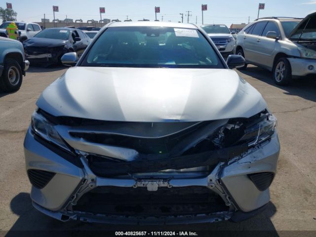 4T1B21HK8JU002129 Toyota Camry Hybrid Se