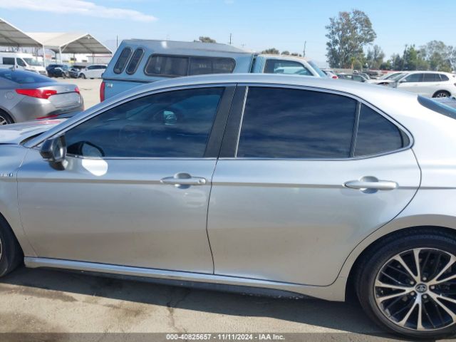 4T1B21HK8JU002129 Toyota Camry Hybrid Se