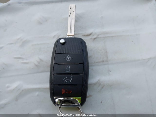 KIA Soul 2016 KNDJN2A29G7358961 Image 11