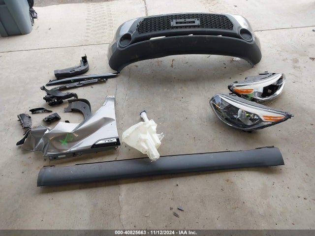 KIA Soul 2016 KNDJN2A29G7358961 Image 12