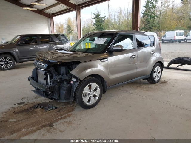 KIA Soul 2016 KNDJN2A29G7358961 Image 2