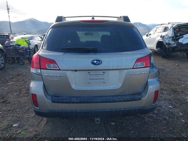 Subaru Outback 2.5i Premium 2014 4S4BRBDC6E3322335 Image 16