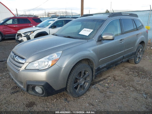 Subaru Outback 2.5i Premium 2014 4S4BRBDC6E3322335 Image 2