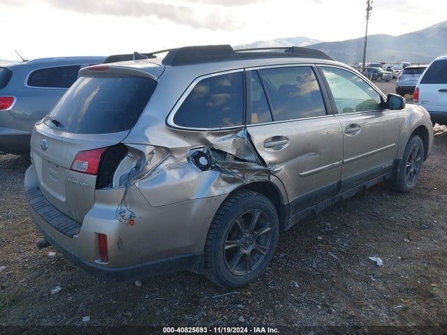 Subaru Outback 2.5i Premium 2014 4S4BRBDC6E3322335 Image 4