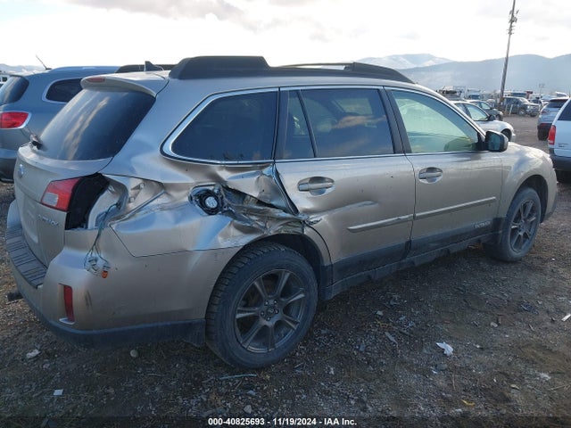 Subaru Outback 2.5i Premium 2014 4S4BRBDC6E3322335 Image 6