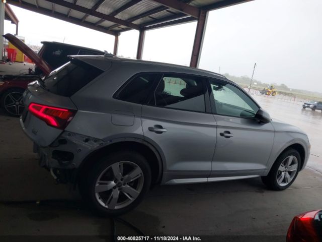 WA1ANAFY4J2084736 Audi Q5 2.0t Premium/2.0t Tech Premium