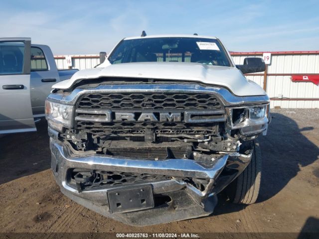 3C6UR5CL5NG418669 RAM 2500 Tradesman  4x4 6'4 Box
