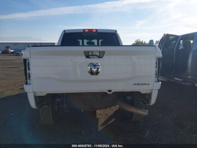 3C6UR5CL5NG418669 RAM 2500 Tradesman  4x4 6'4 Box