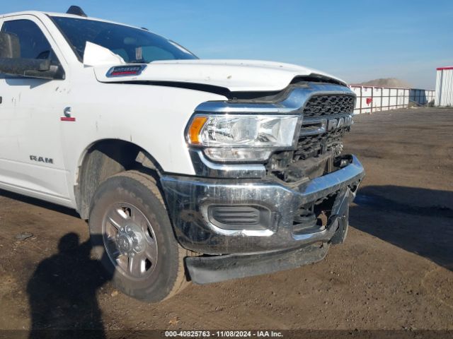 3C6UR5CL5NG418669 RAM 2500 Tradesman  4x4 6'4 Box