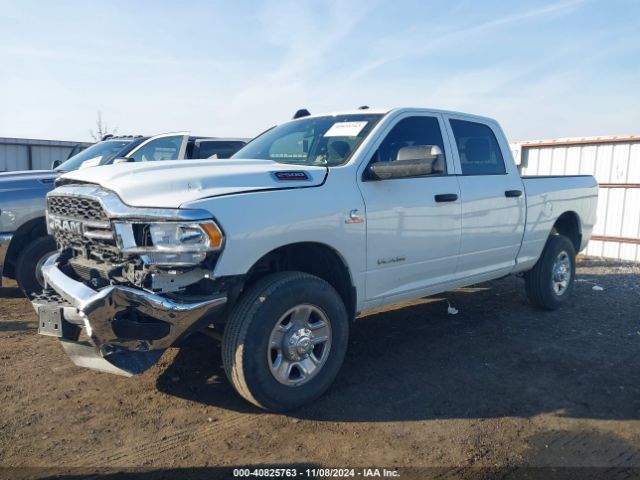 3C6UR5CL5NG418669 RAM 2500 Tradesman  4x4 6'4 Box