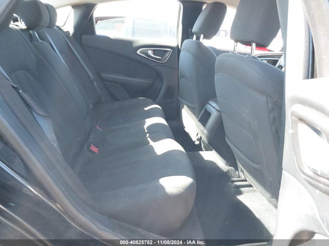 Chrysler 200 Limited 2016 1C3CCCABXGN149734 Image 8