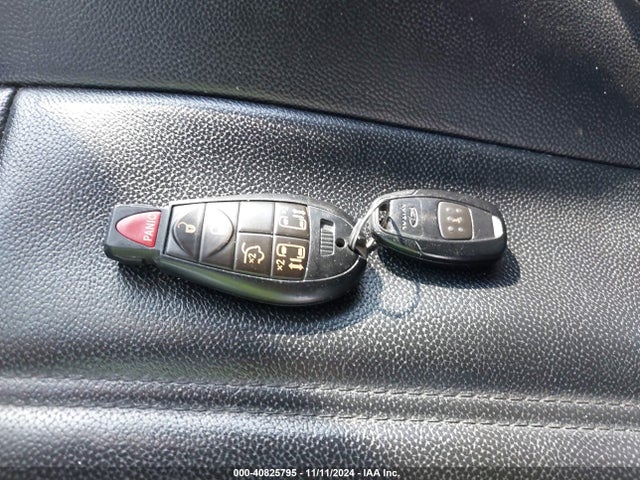 2C4RC1BG7ER326678 Chrysler Town & Country Touring