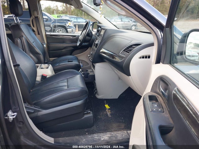 2C4RC1BG7ER326678 Chrysler Town & Country Touring