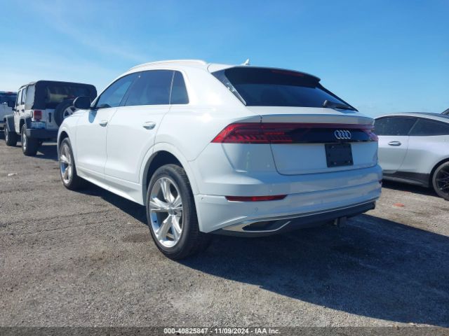 WA1CVAF16KD019386 Audi Q8 55 Premium