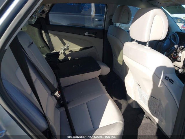 Hyundai TUCSON SE 2018 KM8J23A45JU736486 Image 8