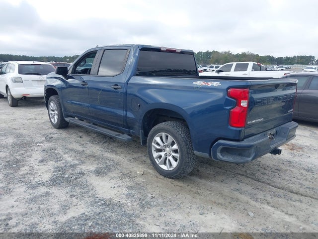 Chevrolet Silverado 1500 4wd  Short Bed Custom 2021 3GCPYBEK7MG323945 Image 3