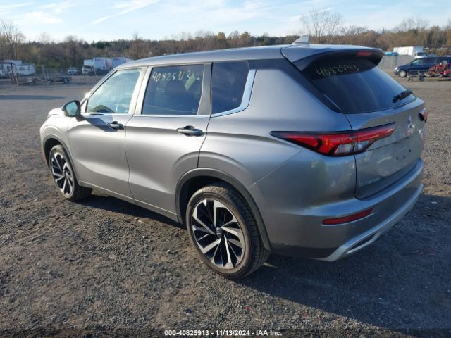 2022 MITSUBISHI OUTLANDER JA4J3UA80NZ024822 Photo 2