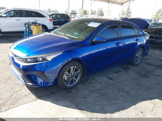 KIA Forte Lxs 2023 3KPF24AD2PE607578 Image 2