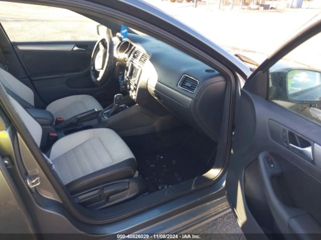 3VWD17AJ5GM397482 Volkswagen Jetta 1.8t Sport