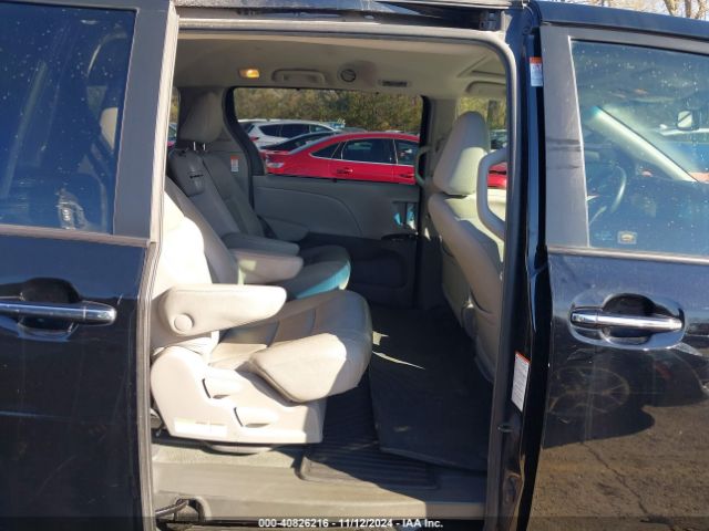 5TDYK3DC8FS680416 Toyota Sienna Xle/limited