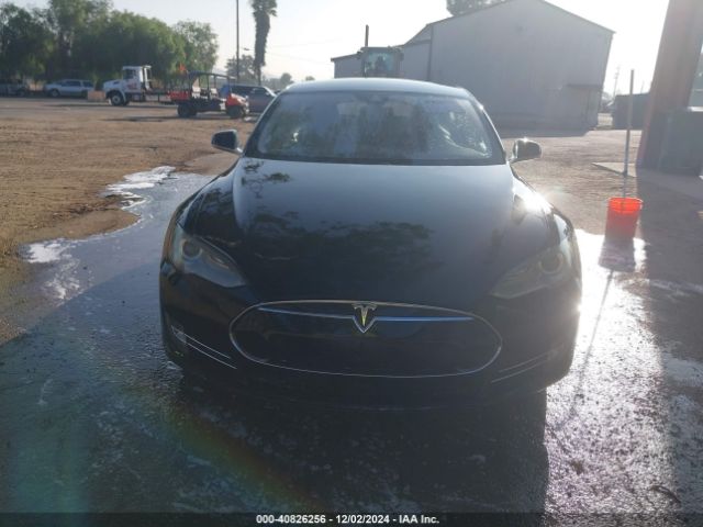 5YJSA1H15EFP61933 Tesla Model S P85