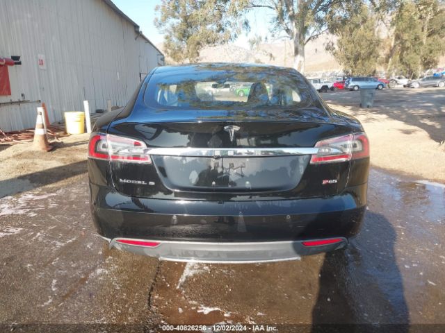 5YJSA1H15EFP61933 Tesla Model S P85