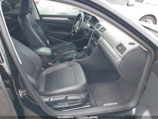 1VWAT7A33EC101730 Volkswagen Passat 1.8t Wolfsburg Edition