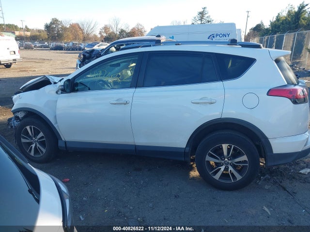 JTMRFREV1JJ718568 Toyota Rav4 Adventure/xle