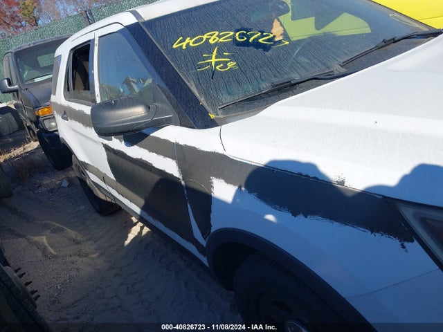 Ford Utility Police Interceptor 2016 1FM5K8AR7GGB64726 Image 13