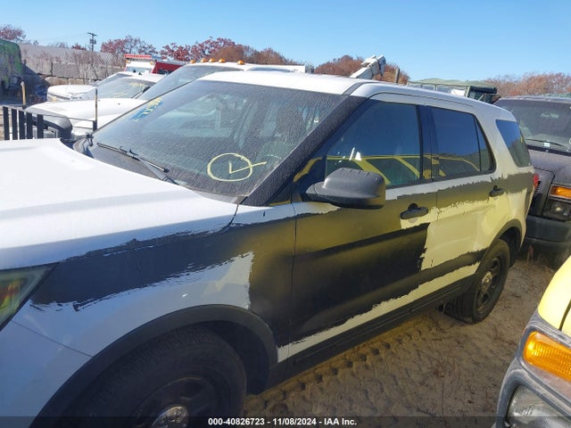 Ford Utility Police Interceptor 2016 1FM5K8AR7GGB64726 Image 14