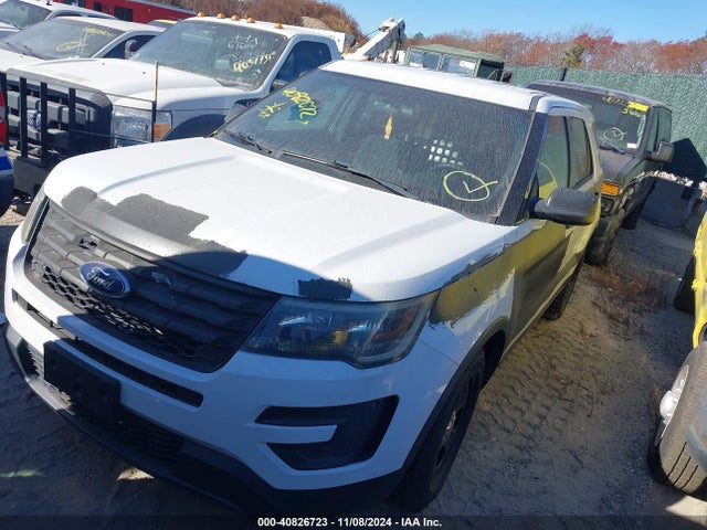 Ford Utility Police Interceptor 2016 1FM5K8AR7GGB64726 Image 2
