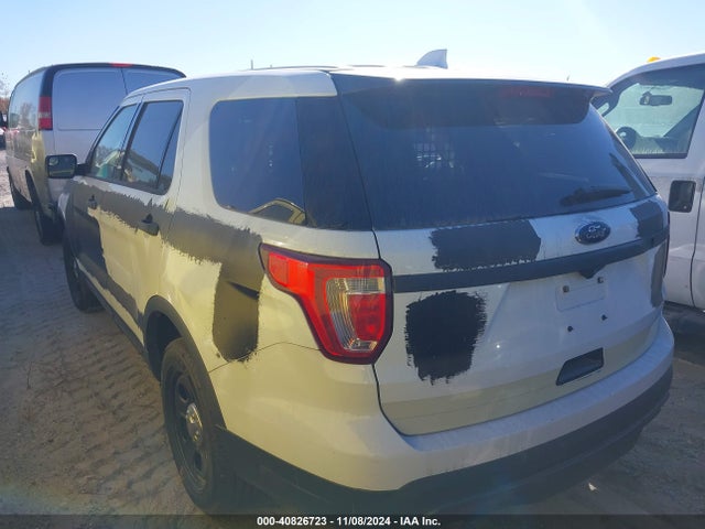 Ford Utility Police Interceptor 2016 1FM5K8AR7GGB64726 Image 3