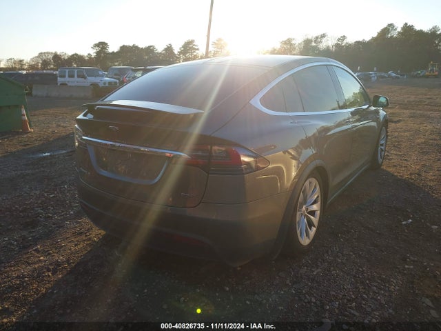 2016 TESLA MODEL X 5YJXCAE28GF003939 Photo 3