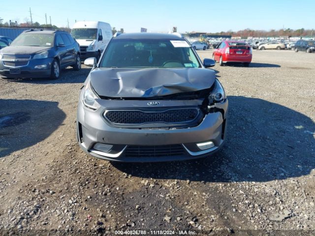 KNDCC3LC6H5096078 KIA NIRO EX