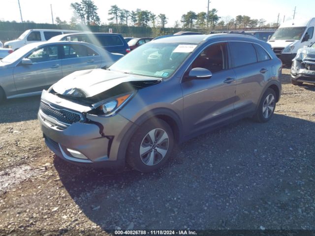 KNDCC3LC6H5096078 KIA NIRO EX